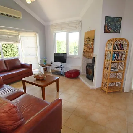 Oasis B4 Villa