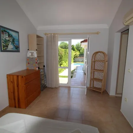 Villa Oasis B4 *
